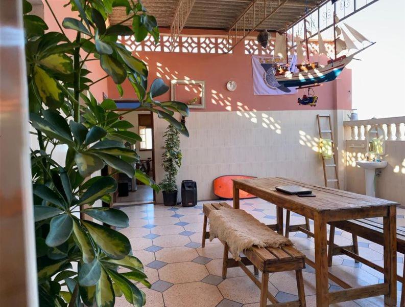Casanostra Hotel Tamraght Buitenkant foto